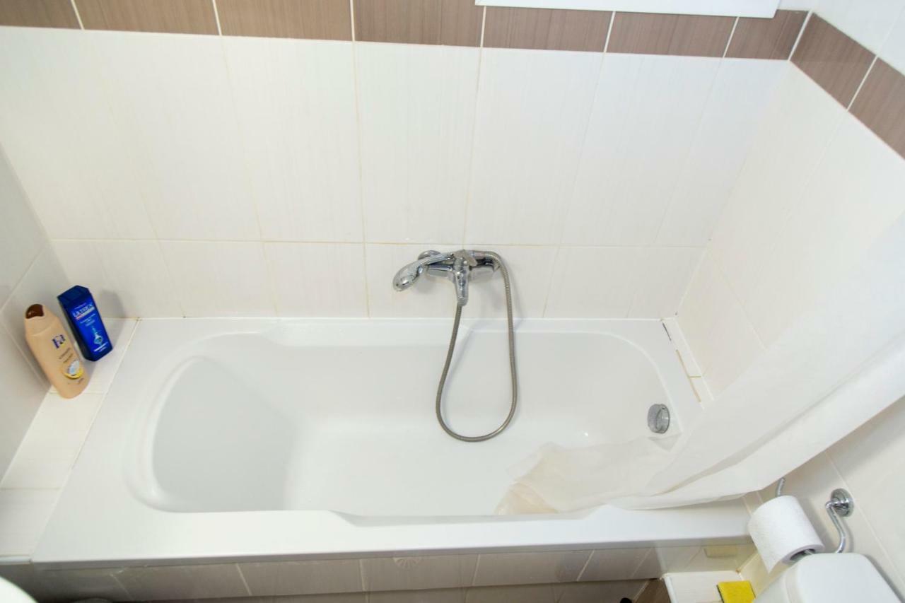 Gazi Discrit Next To Subway Apartment Athens Luaran gambar