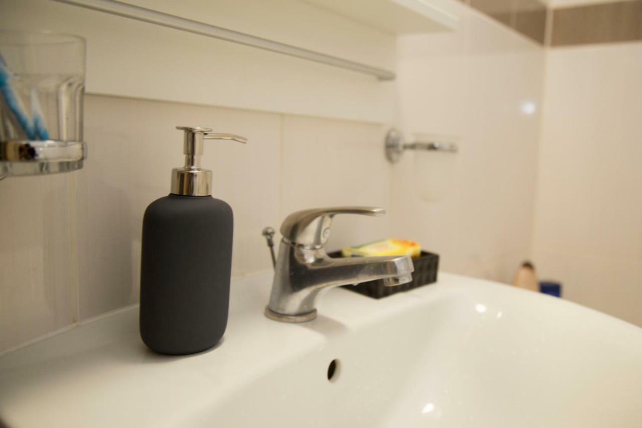 Gazi Discrit Next To Subway Apartment Athens Luaran gambar