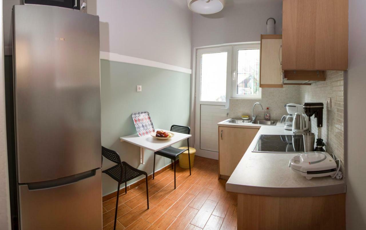 Gazi Discrit Next To Subway Apartment Athens Luaran gambar