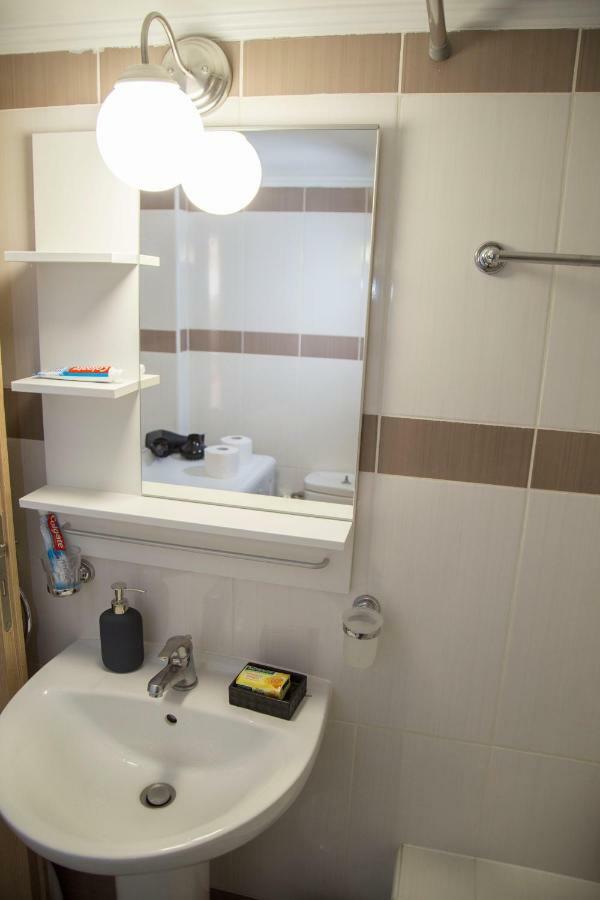 Gazi Discrit Next To Subway Apartment Athens Luaran gambar